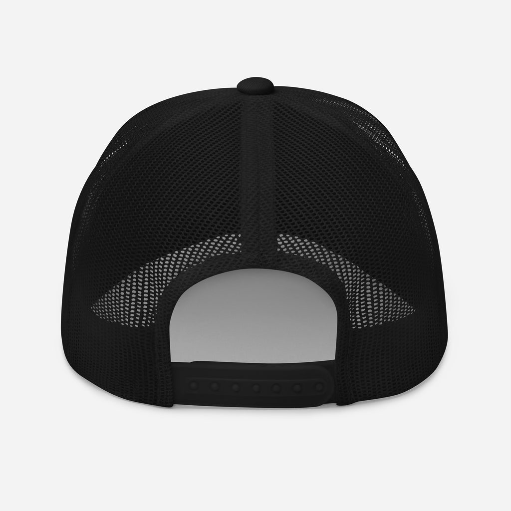 Classic Six-Panel Mesh Trucker Cap – Adjustable Fit
